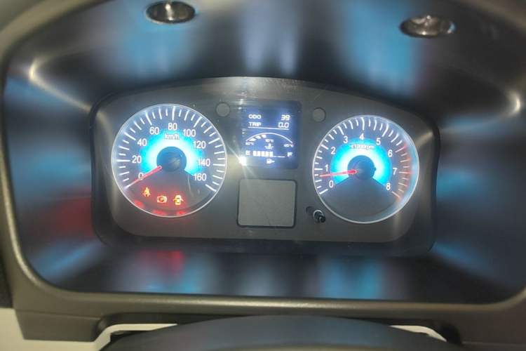 Used Jinbei Hiace X30 2024 1.5L Wealthy-Style Passenger Van 5/6/7 Seater Instrument Cluster