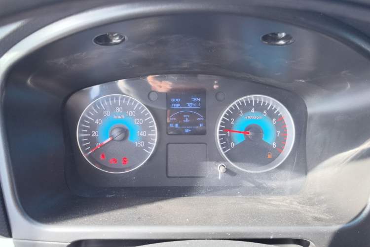 Used Jinbei Hiace X30 2024 1.5L Wealthy-Style Passenger Van 5/6/7 Seater Instrument Cluster