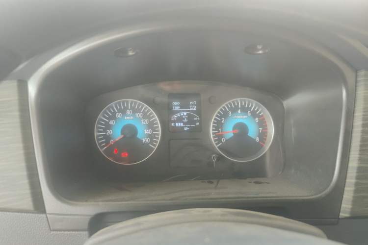 Used Jinbei Hiace X30 2024 1.5L Champion Edition Passenger Vehicle 5/6/7 Seats Instrument Cluster