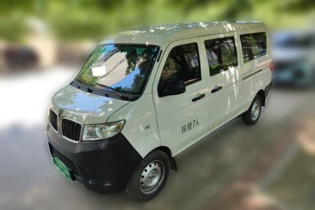 Used Jinbei Hiace X30 2024 1.5L Champion Edition Passenger Vehicle 5/6/7 Seats