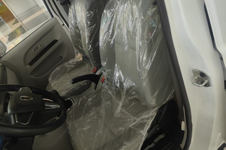 Used Jinbei Hiace X30 2024 1.5L Wealthy-Style Passenger Van 5/6/7 Seater Left Front Seat