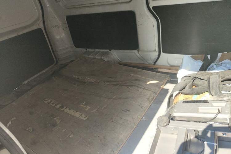 Used Jinbei Hiace X30 2024 1.5L Champion Van 2/5 Seats Left Rear Seat