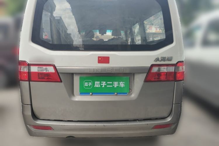 Used Jinbei Hiace X30 2024 1.5L Wealthy-Style Passenger Van 5/6/7 Seater with Front-Mounted Air Conditioning Rear