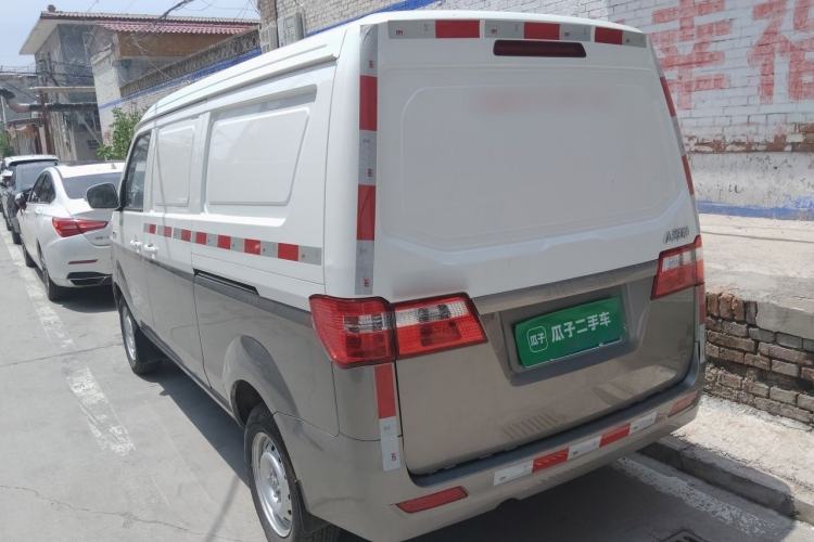 Used Jinbei Hiace X30 2024 1.5L Wealthy Van Model 2/5 Seats with Front-Mounted Air Conditioning Rear Left 45 Deg