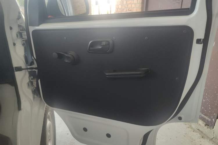 Used Jinbei Hiace X30 2024 1.5L Champion Edition Passenger Vehicle 5/6/7 Seats Right Front Door Interior