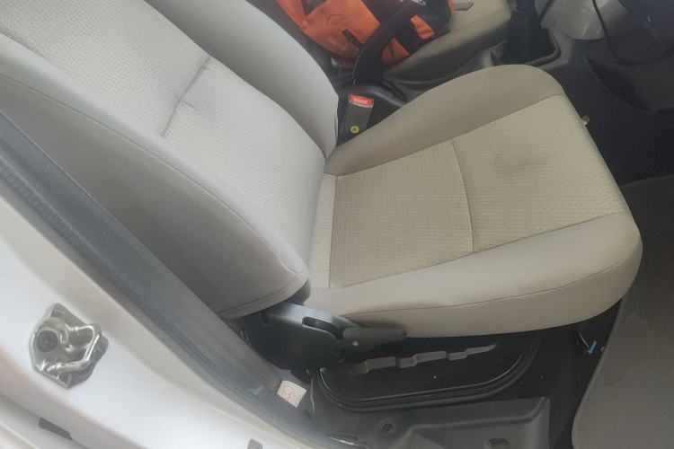 Used Jinbei Hiace X30 2024 1.5L Champion Edition Passenger Vehicle 5/6/7 Seats Right Front Seat
