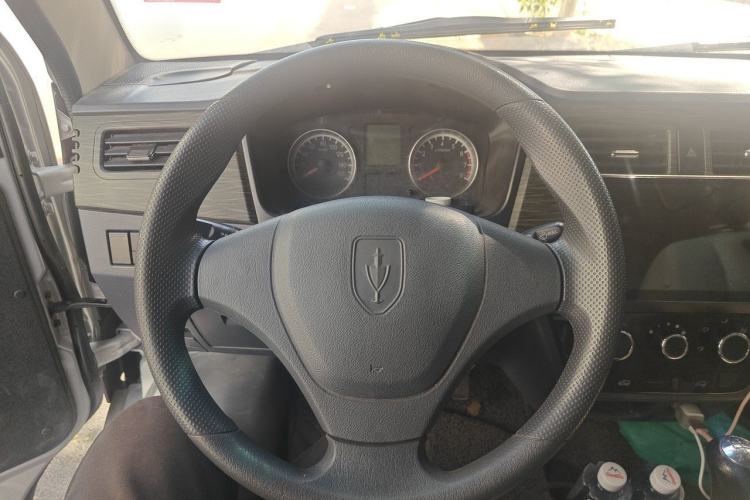Used Jinbei Hiace X30 2024 1.5L Champion Van 2/5 Seats Steering Wheel