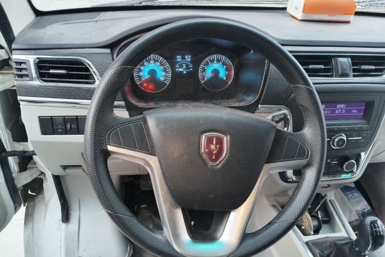 Used Jinbei Hiace X30 2024 1.5L Champion Van 2/5 Seats Steering Wheel