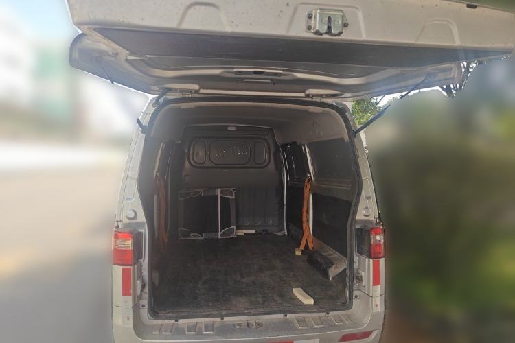 Used Jinbei Hiace X30 2024 1.5L Champion Van 2/5 Seats Trunk