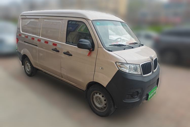 Used Jinbei Hiace X30 2024 1.5L Wealthy Van Model 2/5 Seats Front Right 45 Deg
