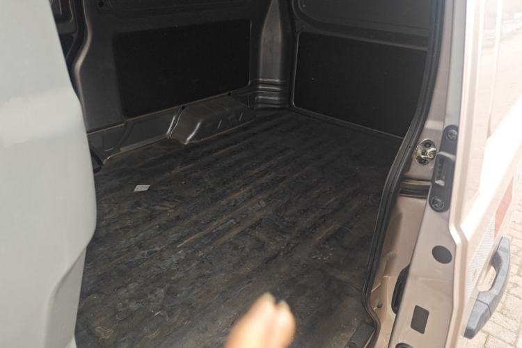 Used Jinbei Hiace X30 2024 1.5L Wealthy Van Model 2/5 Seats Left Rear Seat