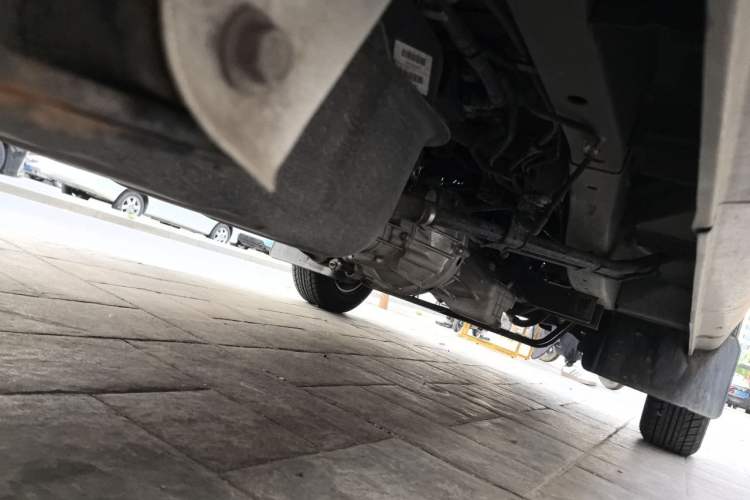 Used Jinbei Hiace X30  Chassis Rear Right