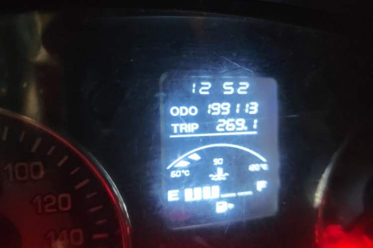 Used Jinbei Hiace X30 CNG 2021 1.5L Natural Gas Comfort-Style Van SWCC15M Odometer Close Up
