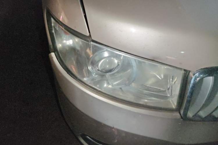 Used Jinbei Hiace X30 CNG 2021 1.5L Natural Gas Comfort-Style Van SWCC15M Right Front Headlight