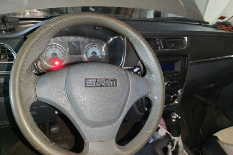 Used Jinbei Hiace X30 CNG 2021 1.5L Natural Gas Comfort-Style Van SWCC15M Steering Wheel