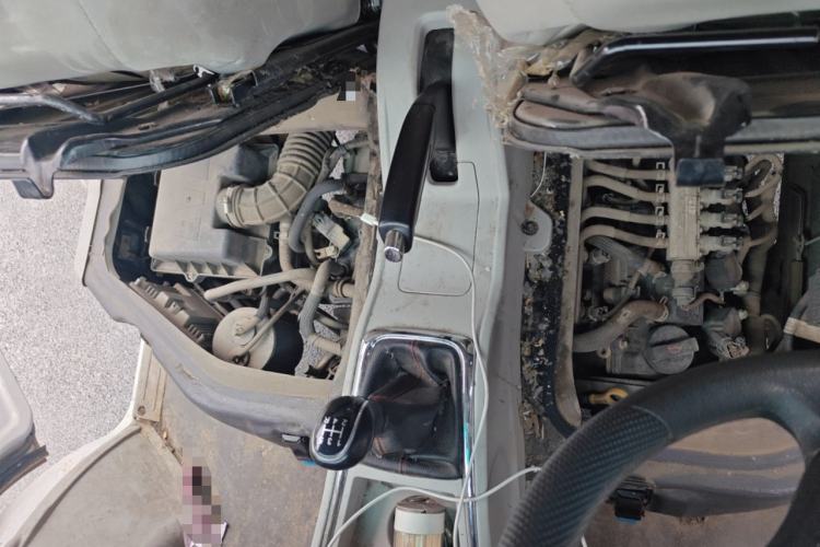 Used Jinbei Hiace X30 CNG 2021 1.5L Natural Gas Standard-Model Bus SWCC15M Engine Bay
