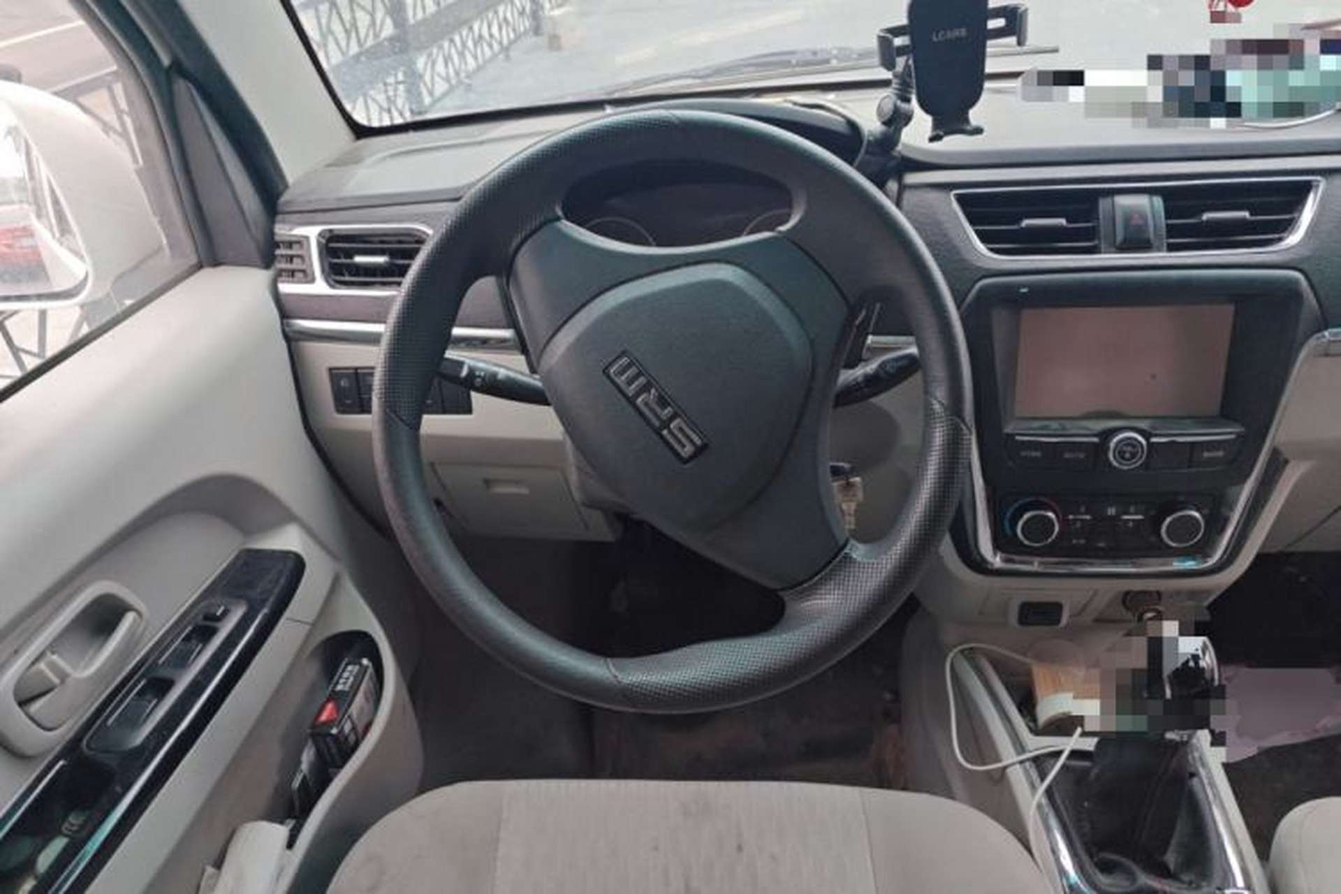 Used Jinbei Hiace X30 CNG 2021 1.5L Natural Gas Standard-Model Bus SWCC15M Steering Wheel