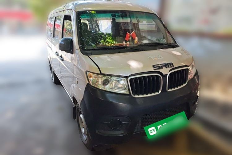 Used Jinbei Hiace X30 CNG 2023 1.5L Natural Gas Wealthy-Grade Passenger Van 5/6/7 Seats No Air Conditioning SWCC15M Front Right 45 Deg