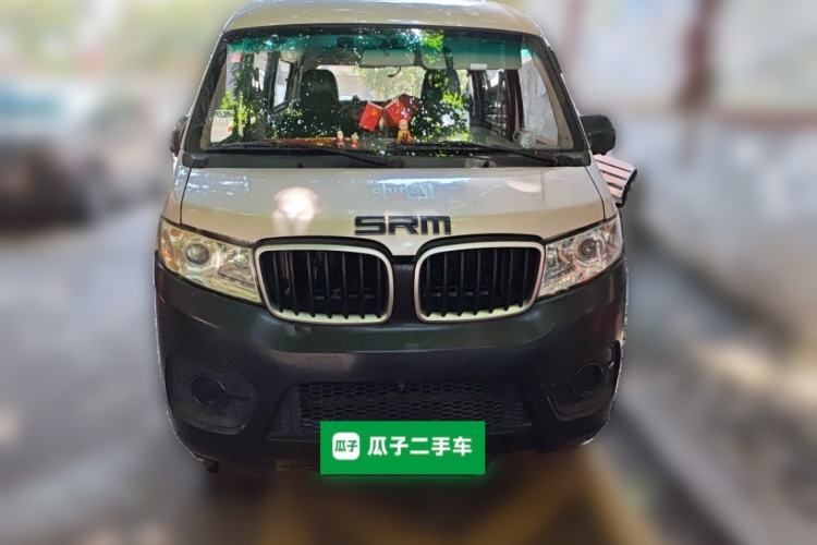 Used Jinbei Hiace X30 CNG 2023 1.5L Natural Gas Wealthy-Grade Passenger Van 5/6/7 Seats No Air Conditioning SWCC15M Front