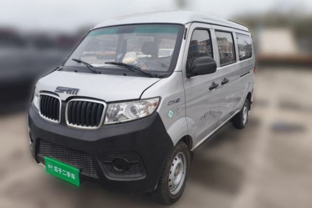 Used Jinbei Hiace X30 CNG 2023 1.5L Natural Gas Super-Enjoyment Passenger Van 5/6/7 Seats No Air Conditioning SWCC15M