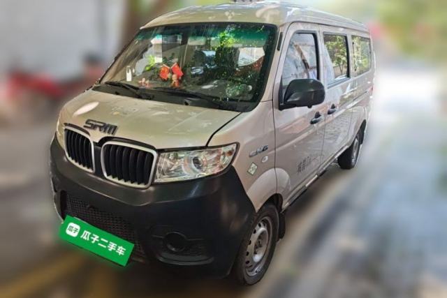Used Jinbei Hiace X30 CNG 2023 1.5L Natural Gas Wealthy-Grade Passenger Van 5/6/7 Seats No Air Conditioning SWCC15M