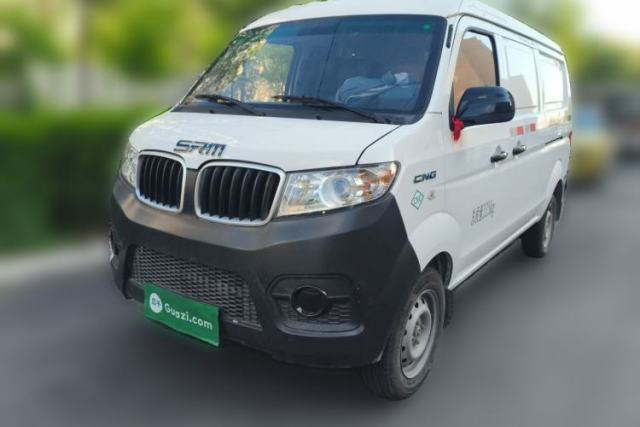 Used Jinbei Hiace X30 CNG 2023 1.5L Natural Gas Wealthy Van 2/5-Seater Air-Conditioned Version SWCC15M
