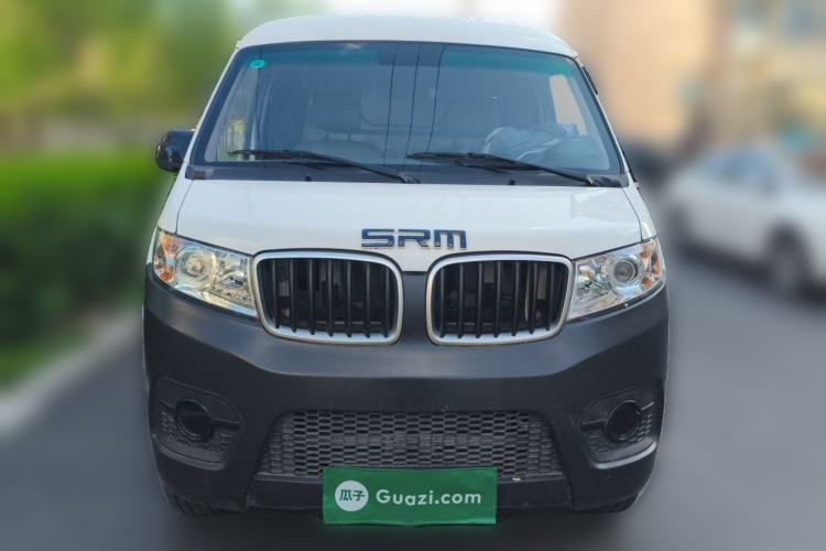 Used Jinbei Hiace X30 CNG 2023 1.5L Natural Gas Wealthy Van 2/5-Seater Air-Conditioned Version SWCC15M Front