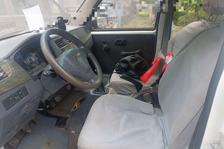 Used Jinbei Hiace X30 CNG 2023 1.5L Natural Gas Super-Enjoyment Van 2/5 Seats No Air Conditioning SWCC15M Left Front Seat