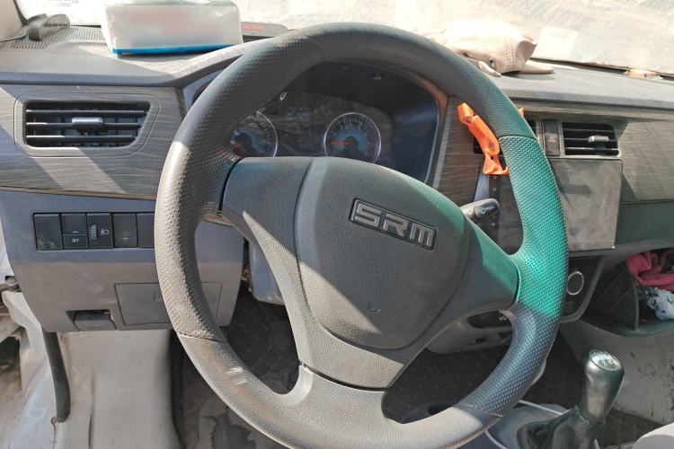 Used Jinbei Hiace X30 CNG 2023 1.5L Natural Gas Super-Enjoyment Van 2/5 Seats No Air Conditioning SWCC15M Steering Wheel