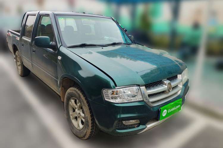 Used Jinbei Jindian 2014 2.4T Golden 009 Diesel Comfort Version with Short Wheelbase Front Right 45 Deg