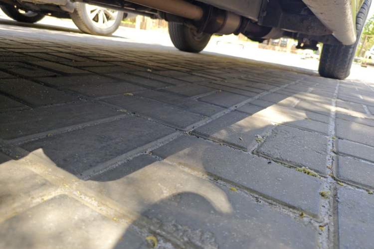 Used Jinbei Leilong 2014 2.2L Standard Long-Wheelbase Version Chassis Front Left