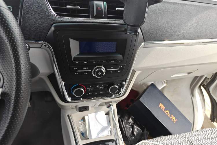 Used Jinbei New Hiace EV 2022 Profit-Making Type Audio And AC Panel