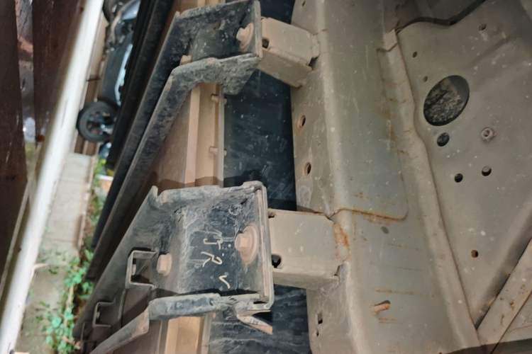 Used Jinbei New Hiace EV 2022 Profit-Making Type Chassis Front Right