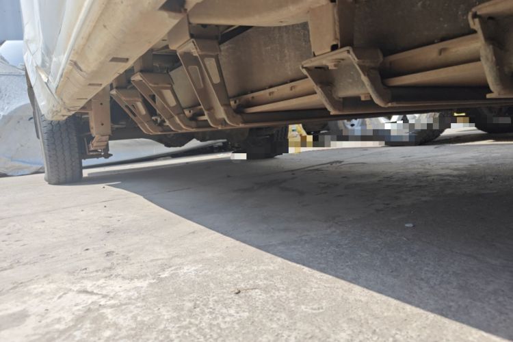 Used Jinbei New Hiace EV 2022 Profit-Making Type Chassis Front Right