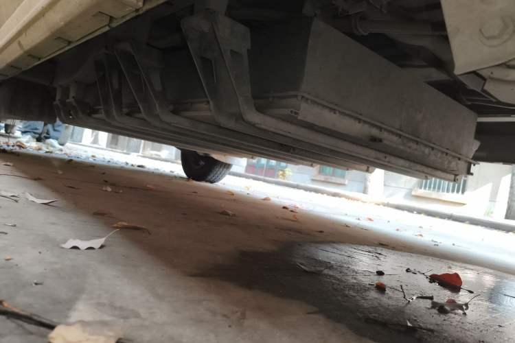 Used Jinbei New Hiace EV 2022 Profit-Making Type Chassis Rear Left