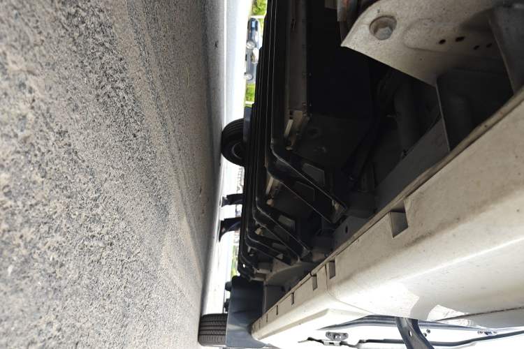 Used Jinbei New Hiace EV 2022 Profit-Making Type Chassis Rear Right