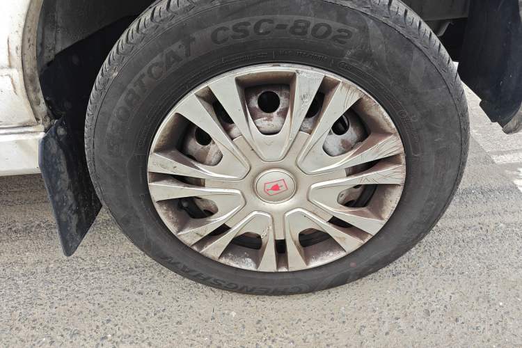 Used Jinbei New Hiace EV 2022 Profit-Making Type Right Front Wheel Hub