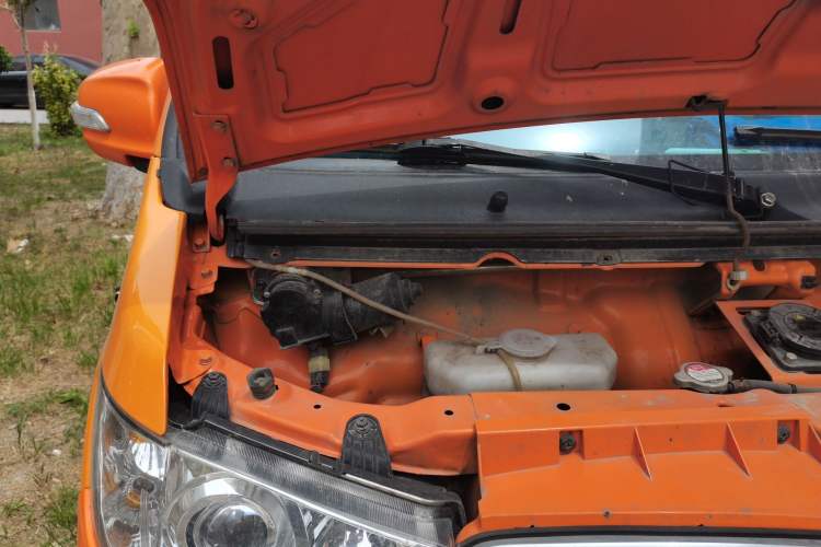Used Jinbei New Hiace EV 2022 Profit-Making Type Engine Bay Right