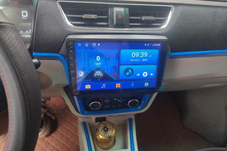 Used Jinbei New Hiace EV 2023 Comfort Model Audio And AC Panel