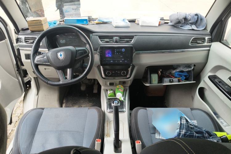 Used Jinbei New Hiace EV 2023 Comfort Model Center Console