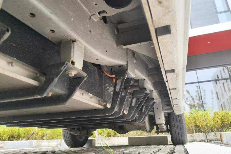 Used Jinbei New Hiace EV 2023 Comfort Model Chassis Front Left
