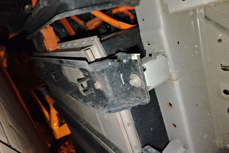 Used Jinbei New Hiace EV 2023 Profit-Making Type Chassis Front Left