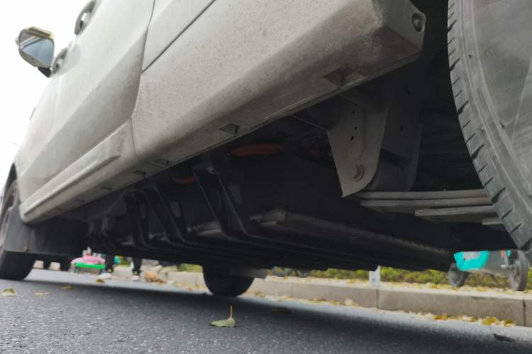Used Jinbei New Hiace EV 2023 Comfort Model Chassis Rear Left