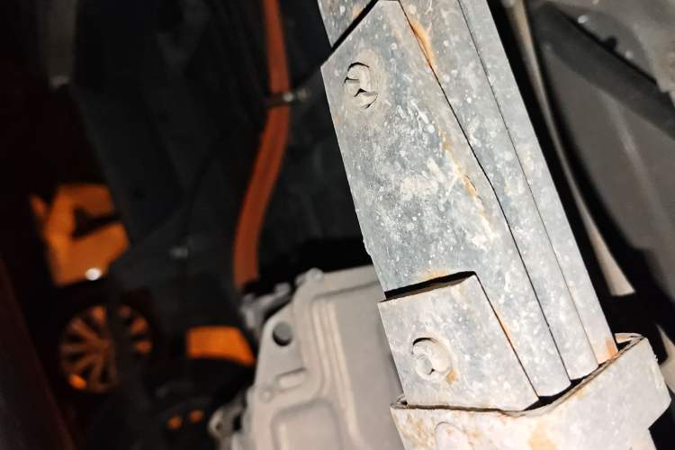 Used Jinbei New Hiace EV 2023 Profit-Making Type Chassis Rear Left