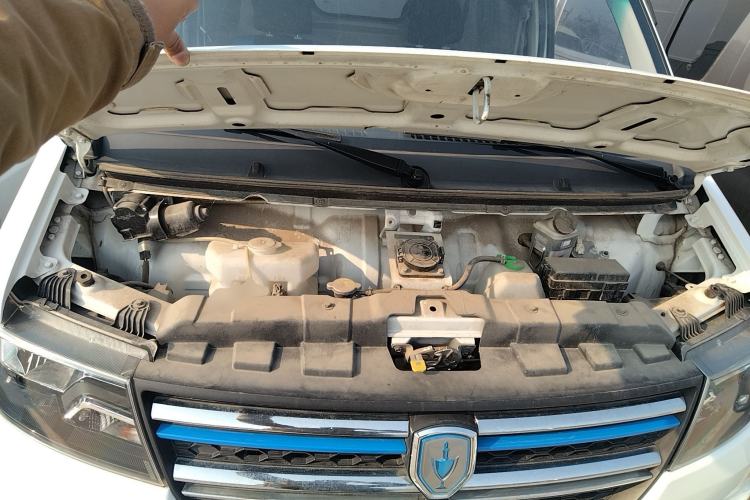 Used Jinbei New Hiace EV 2023 Profit-Making Type Engine Bay