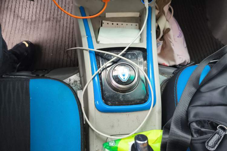 Used Jinbei New Hiace EV 2023 Comfort Model Gear Lever
