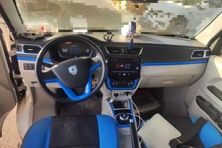 Used Jinbei New Hiace EV 2023 Comfort Model Interior 2