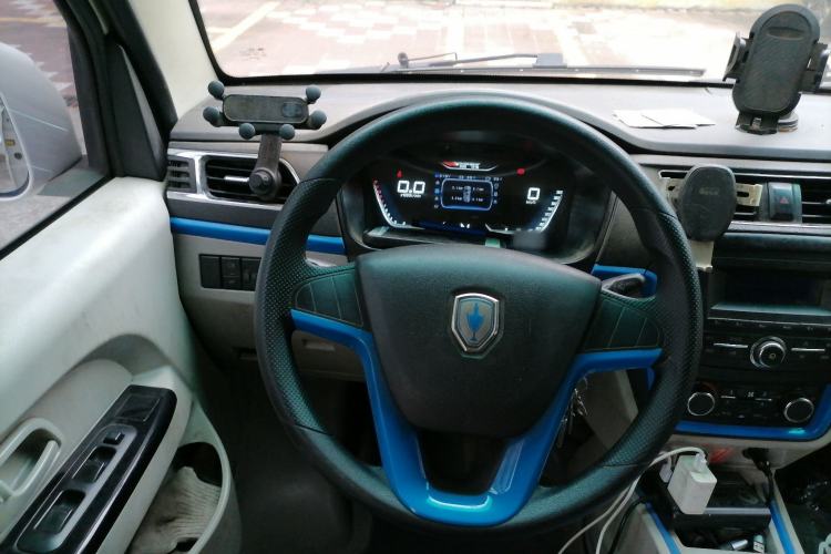 Used Jinbei New Hiace EV 2023 Comfort Model Steering Wheel