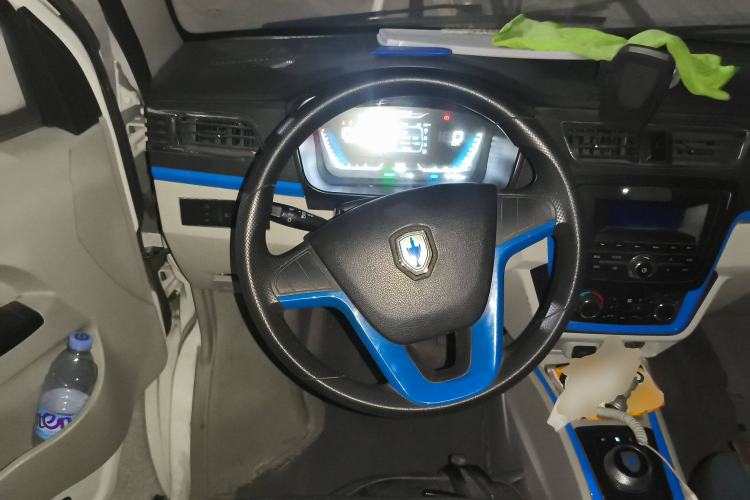 Used Jinbei New Hiace EV 2023 Comfort Model Steering Wheel