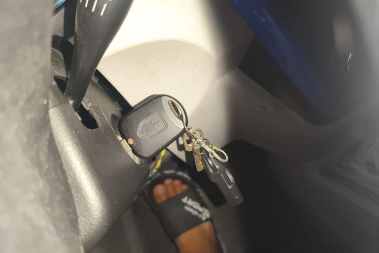 Used Jinbei New Hiace EV 2023 Comfort Model Vehicle Key